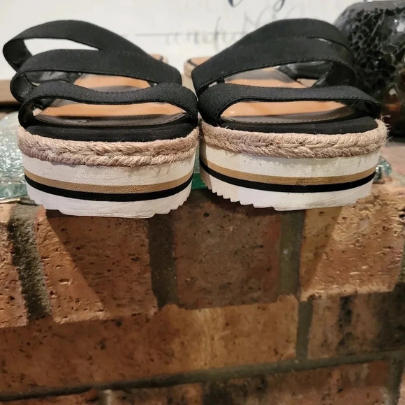 Universal Thread Platform Sandal Size Wms 9 - Picture 2 of 8
